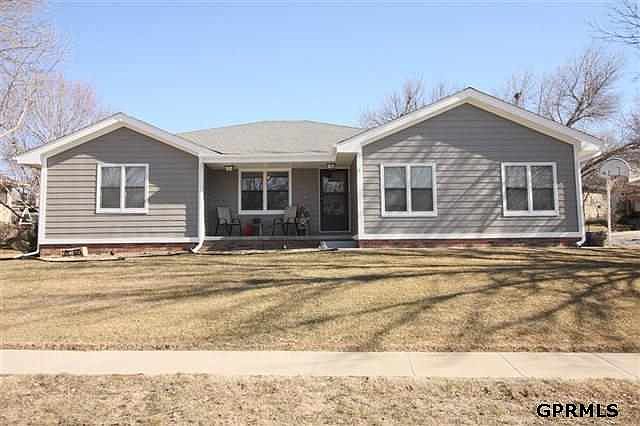 1st image of 15932 Douglas Cir