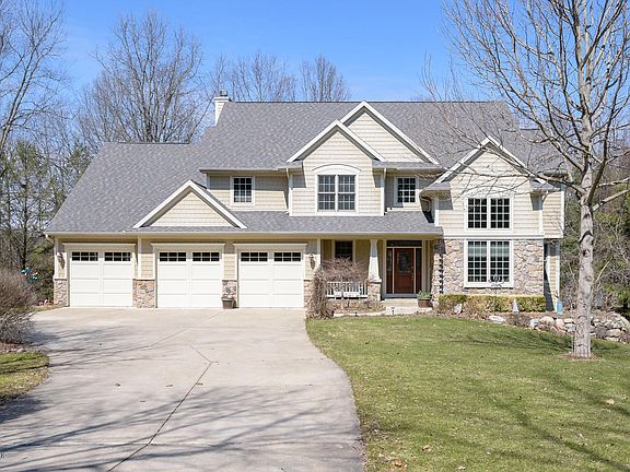 2nd image of 6579 Hidden Lake Cir