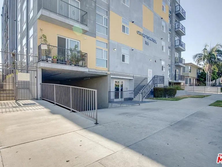 155 S Oxford Ave #506 — Photo 31