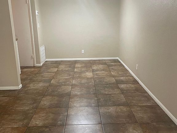 4th image of 1340 Lorilyn Ave #3