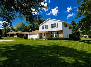 10600 W Monastery DRIVE, Franklin, WI 53132