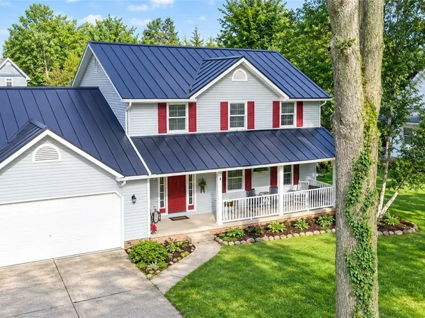 228 Forest St, Wellington, OH 44090