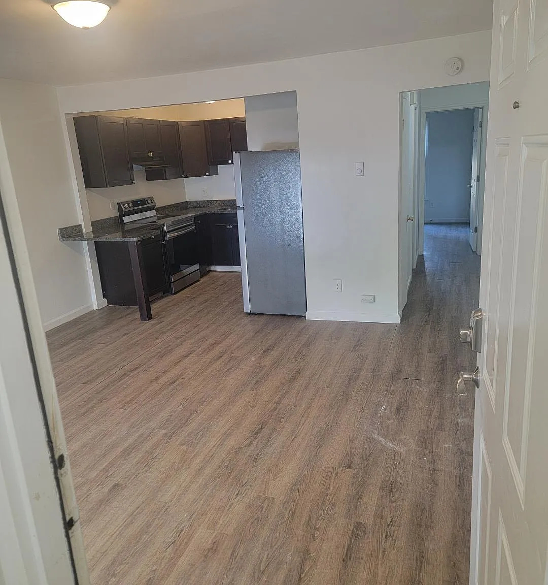 3 bed, 1700 sqft, $800 — Photo 1
