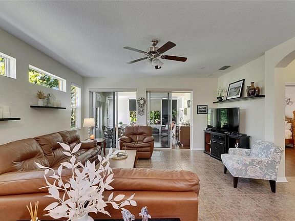 5th image of 2068 Sifield Greens Way