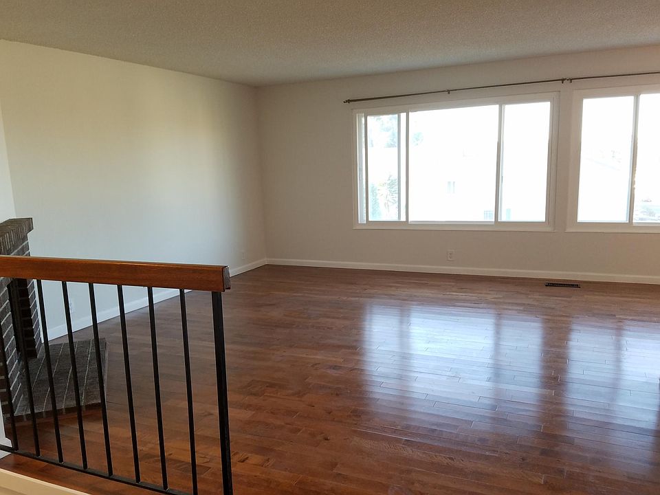 Living Room with Fireplace