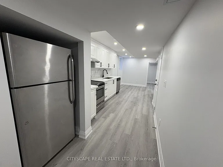 5517 Meadowcrest Ave — Photo 7