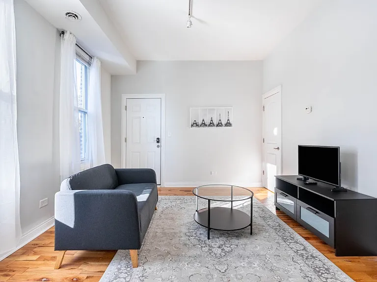 1443 N Campbell Ave #2R — Photo 5