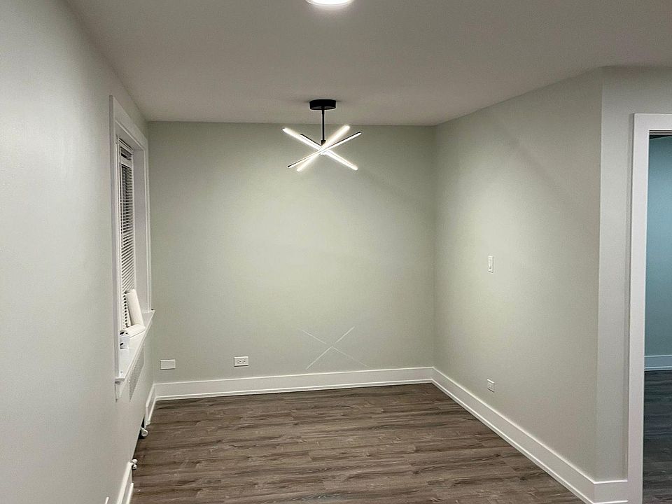 1st image of 7224 N Claremont Ave #1F