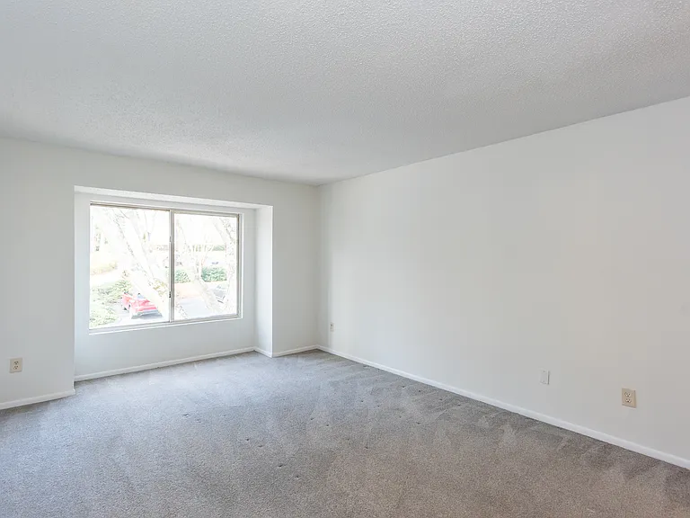 46 Little Silver Ct SE #46 — Photo 23