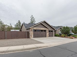 217 White Oak Way, Shady Cove, OR