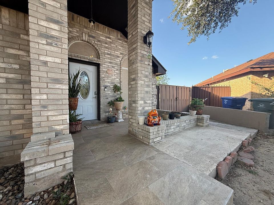 9638 Mallard Loop, Laredo, TX 78045 | MLS #20264031 | Zillow