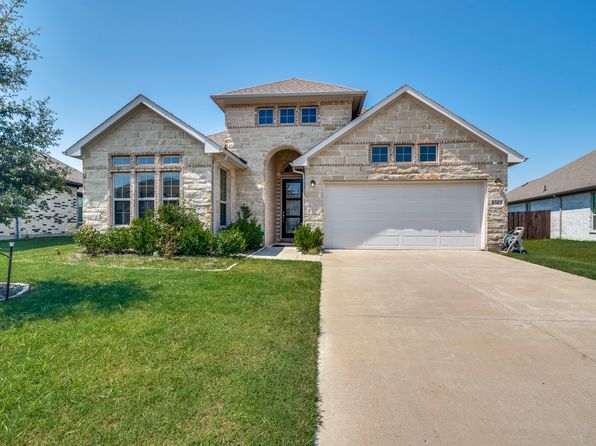 1512 Ravenswood Ln