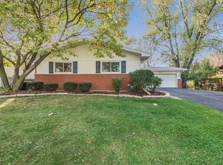 5522 Primrose Ave, Lisle, IL 60532