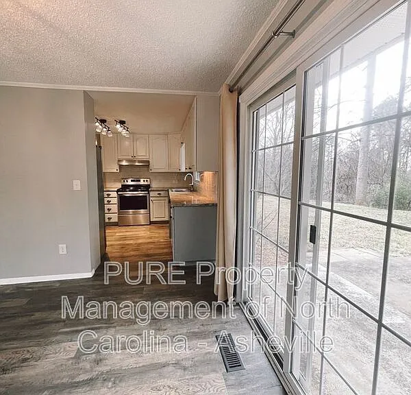 68 Wake Robin Way — Photo 6