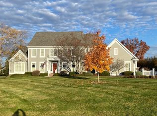 2404 Sycamore Hills Dr, Fort Wayne, IN