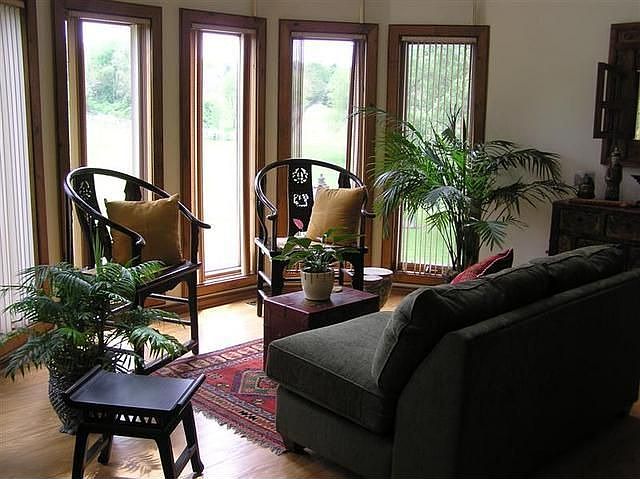 2nd image of 316 Jefferis Rd