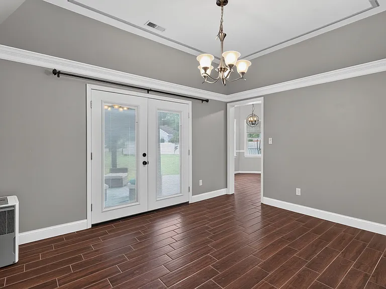 898 Gunston Ct — Photo 7