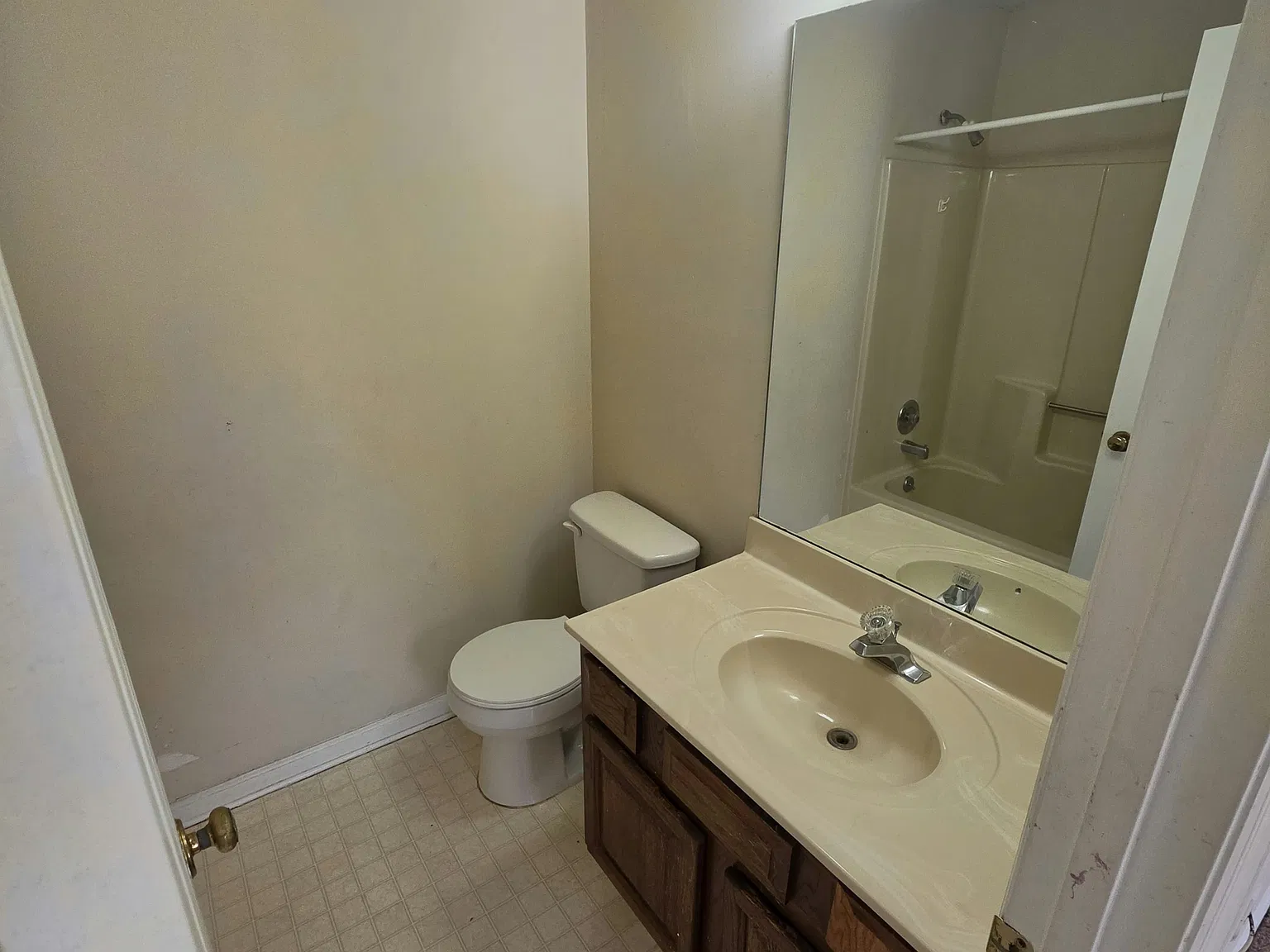 2 bed, 2.5 bath, 1280 sqft, $1,550 — Photo 4