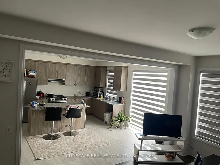 86 Gibson St — Photo 11
