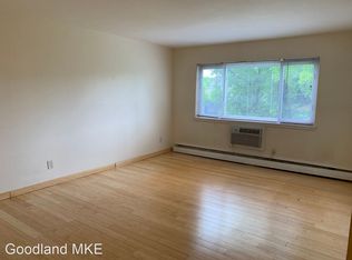 2342 S Austin St APT 207, Milwaukee, WI 53207