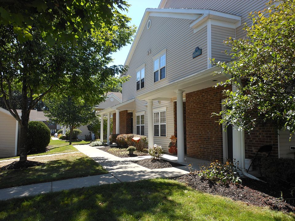 1st image of 1207 Heritage Way