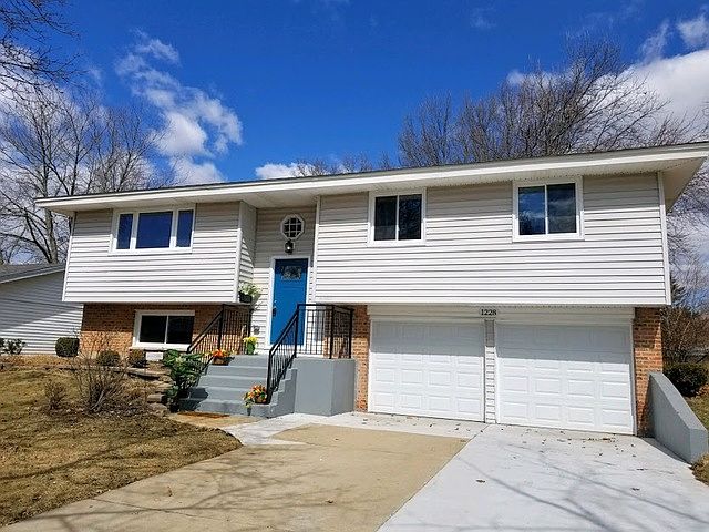 1st image of 1228 Somerset Ln