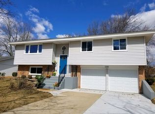 1228 Somerset Ln, Schaumburg, IL 60193