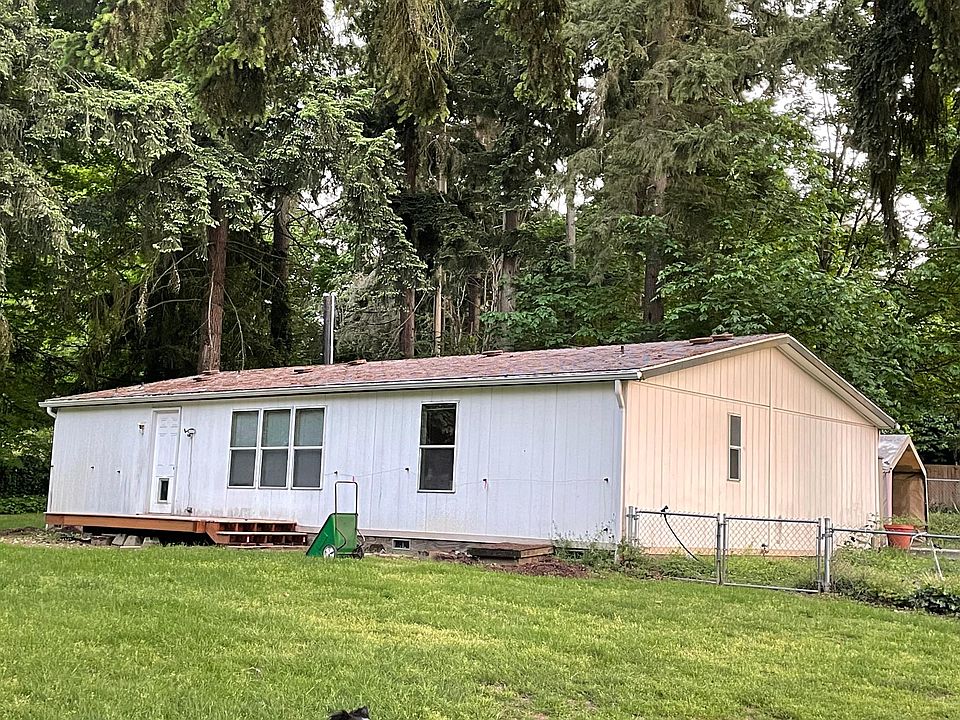 2nd image of 4804 64th St E