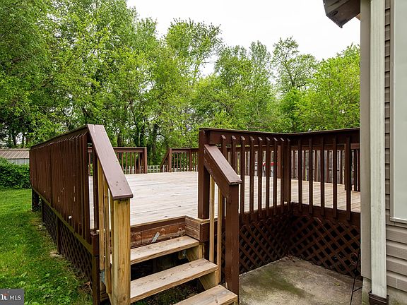 4th image of 2248 S Lincoln Ave #1