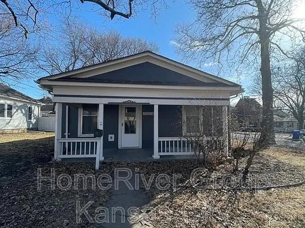 13011 8th St, Grandview, MO 64030