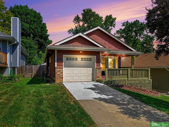 5556 Walnut St, Omaha, NE 68106