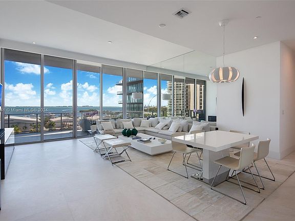 4th image of 2669 S Bayshore Dr Unit 802N
