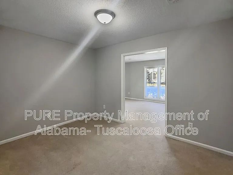 4417 4th Ave E — Photo 5