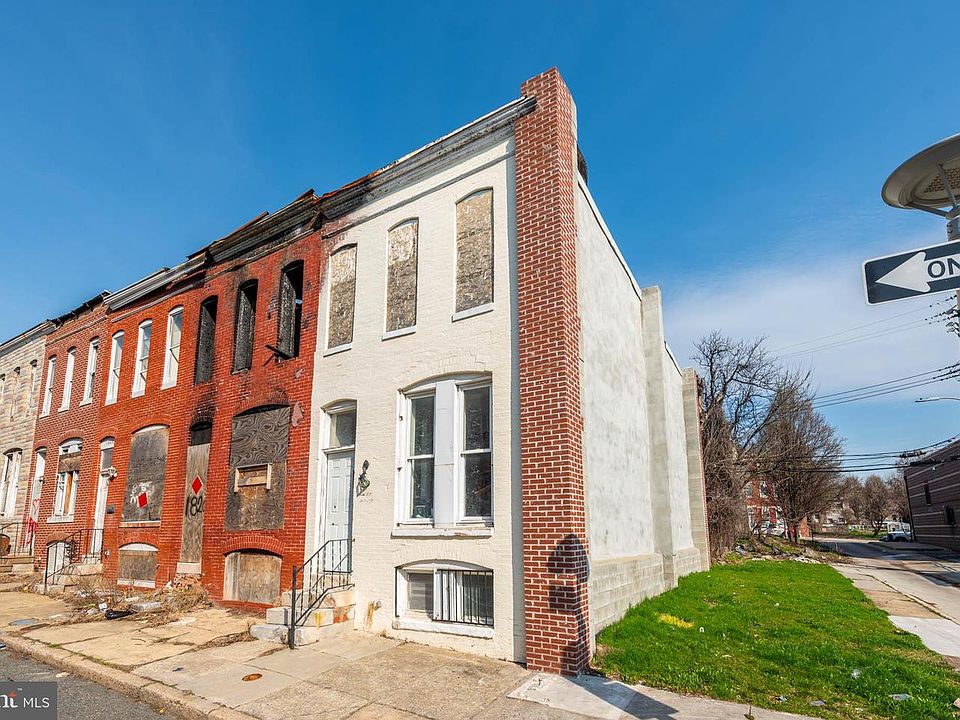 2nd image of 1818 W Fairmount Ave