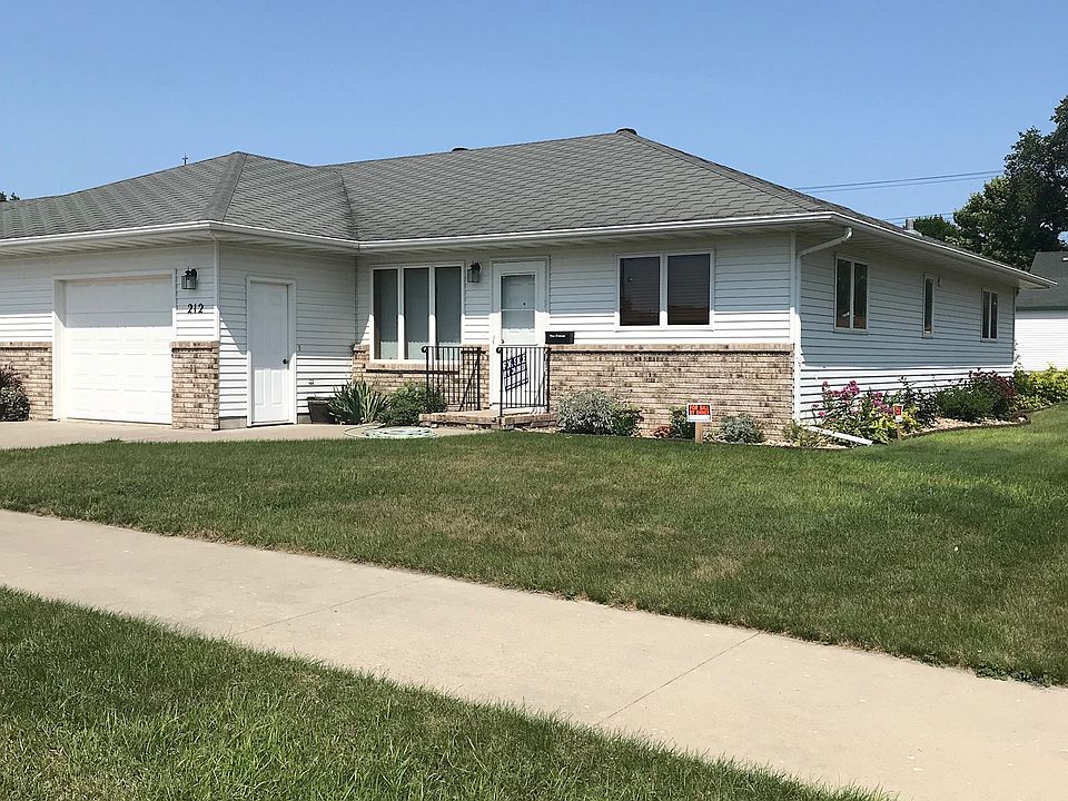 Super nice townhouse FSBO
