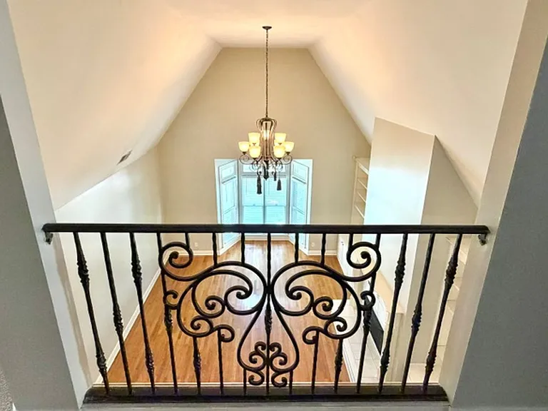 489 Chickasaw Land Way — Photo 24