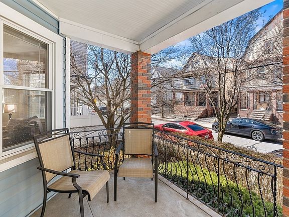 2nd image of 49 Kenmere Rd #49