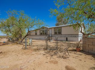 12301 S Saladom Rd, Tucson, AZ 85736