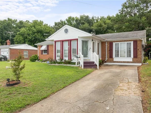 745 Oak St, Franklin, VA 23851