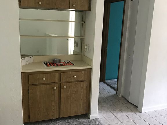 2nd image of 203 S Orchard St APT 6D