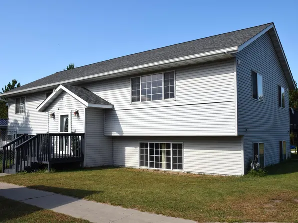 913 Thomas Rd SW, Bemidji, MN 56601