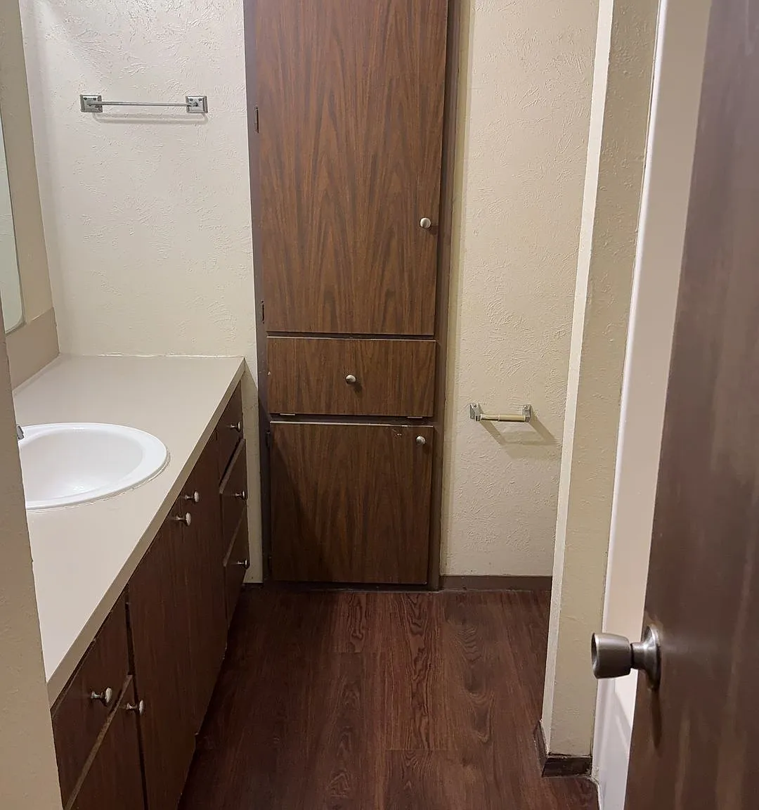 2 bed, 968 sqft, $875 — Photo 4
