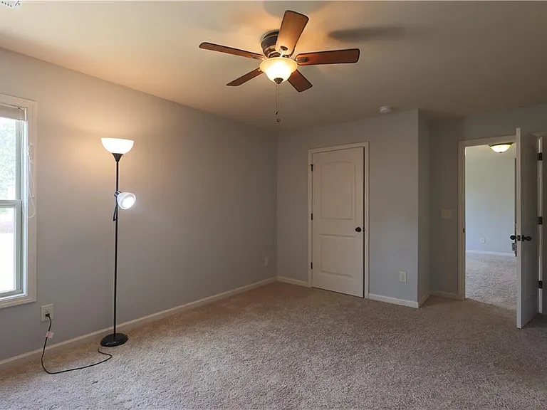 3125 Pleasant Valley Trl — Photo 32