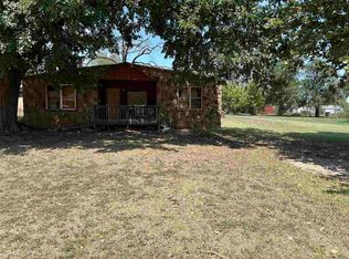 511 E Maple St, Perry, OK 73077