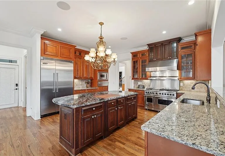 343 Summer Garden Dr — Photo 23
