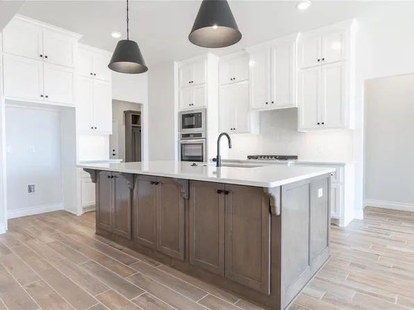 3025 Arbor Hill Dr, Edmond, OK 73034