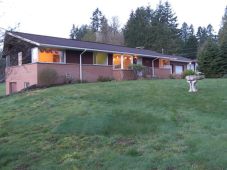 1st image of 3237 NE 1st St