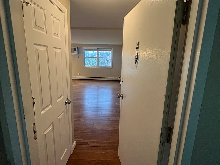 45 Denrose Dr #4 — Photo 2