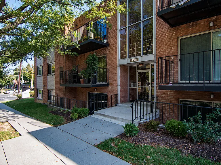 Clermont Apartments Building Exterior 15