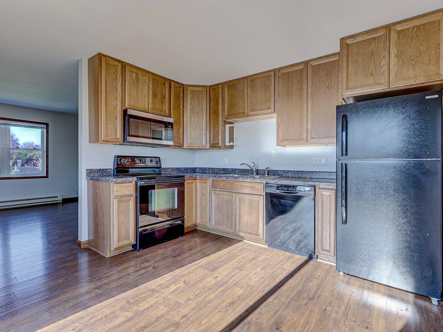 2273 Country Lane — Photo 3